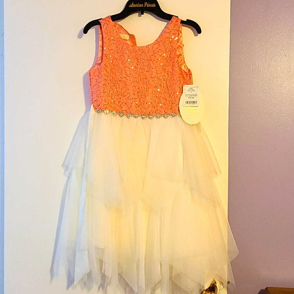 Girls dress